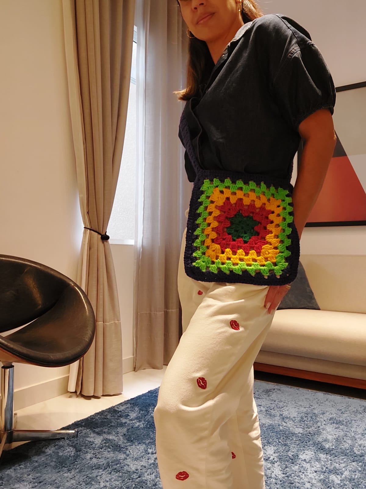 membros da ong durante uma palestra